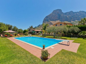 Lovely Villa with Swimming Pool in Cinisi Cinisi